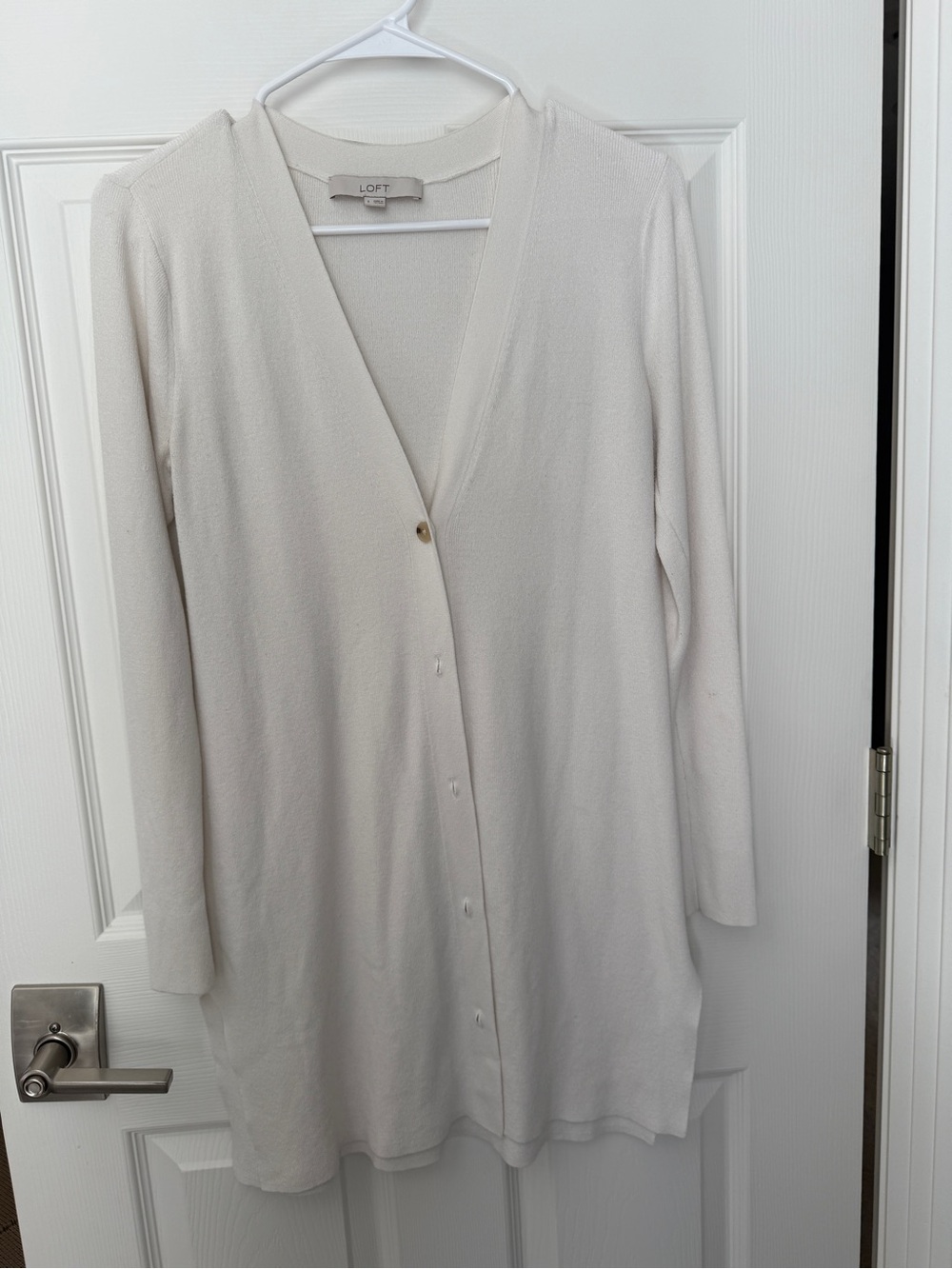 LOFT Cream Long Sleeve Button-Front cardigan